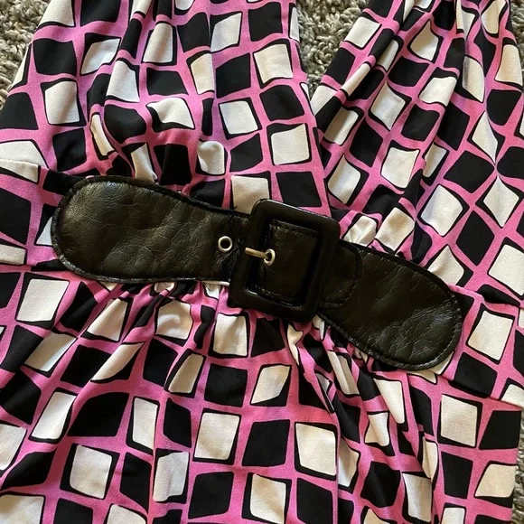 Y2K Pink Halter Top - Picture 2 of 4